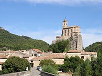 village de pierrelongue en drôme provençale